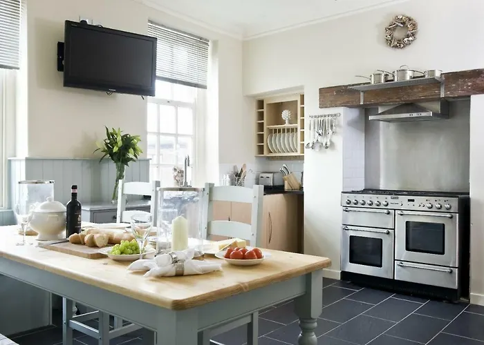 Semesterbostad Albany House,