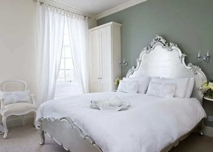 Albany House, Holiday home *